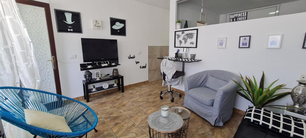 Marlenghi Apartments The Good Life Jumbo Centrum 마스팔로마스 외부 사진